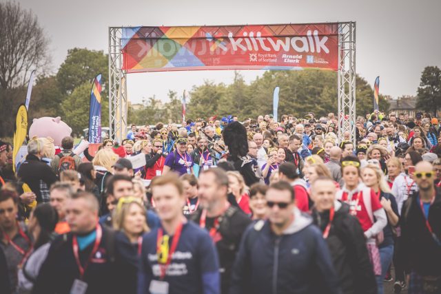 Crowd of walkers at Kiltwalk event